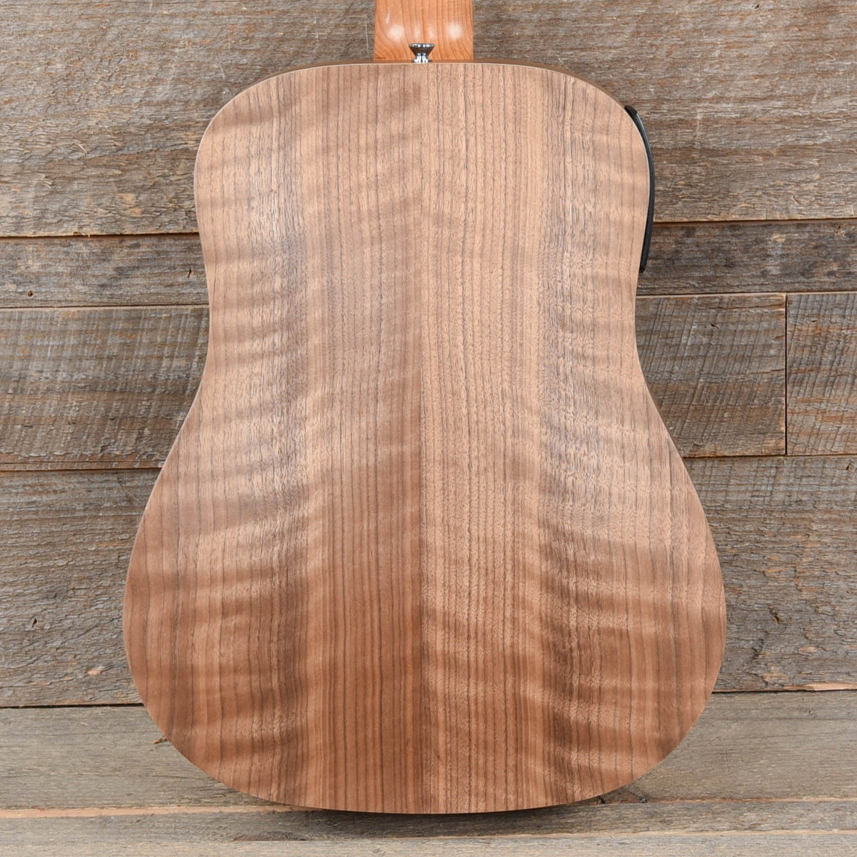 Taylor BT1e Walnut Natural w/ES-B & Gig Bag - View 2 | MusicMarket