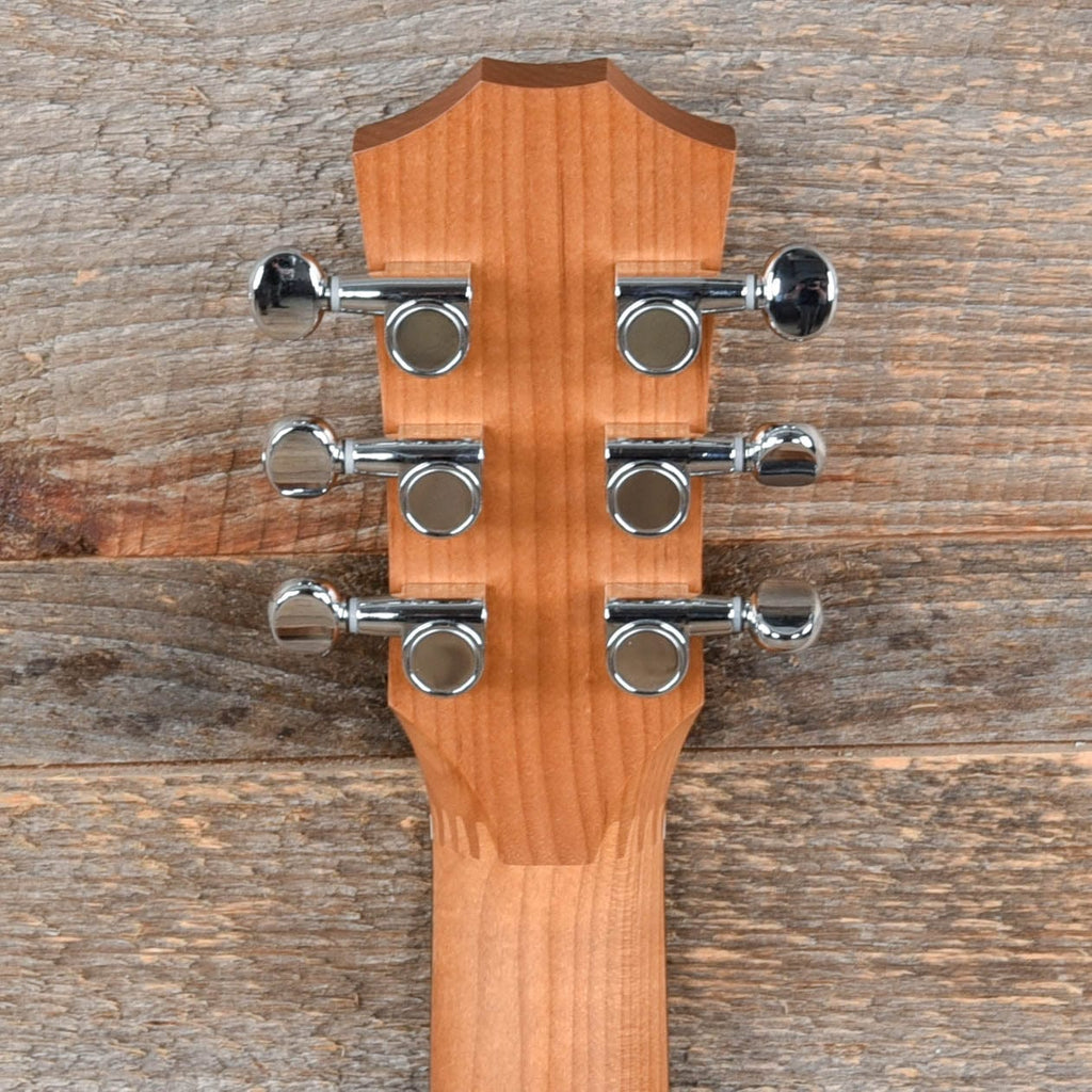 Taylor BT1e Walnut Natural w/ES-B & Gig Bag - View 6 | MusicMarket