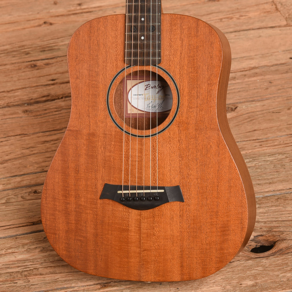 Taylor BT2-e Baby Taylor Natural - View 2 | MusicMarket