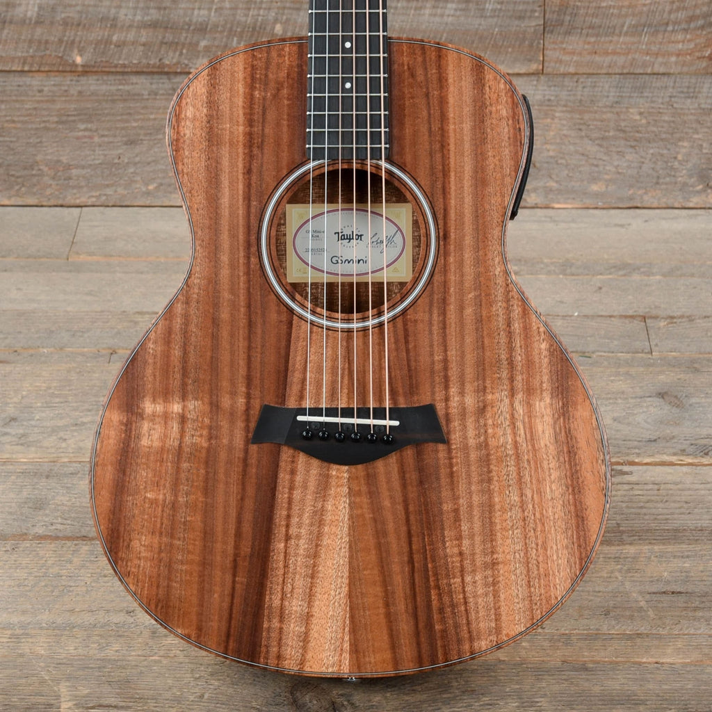 Taylor GS Mini-e Koa LEFTY Natural w/ES-B & Gig Bag - MusicMarket