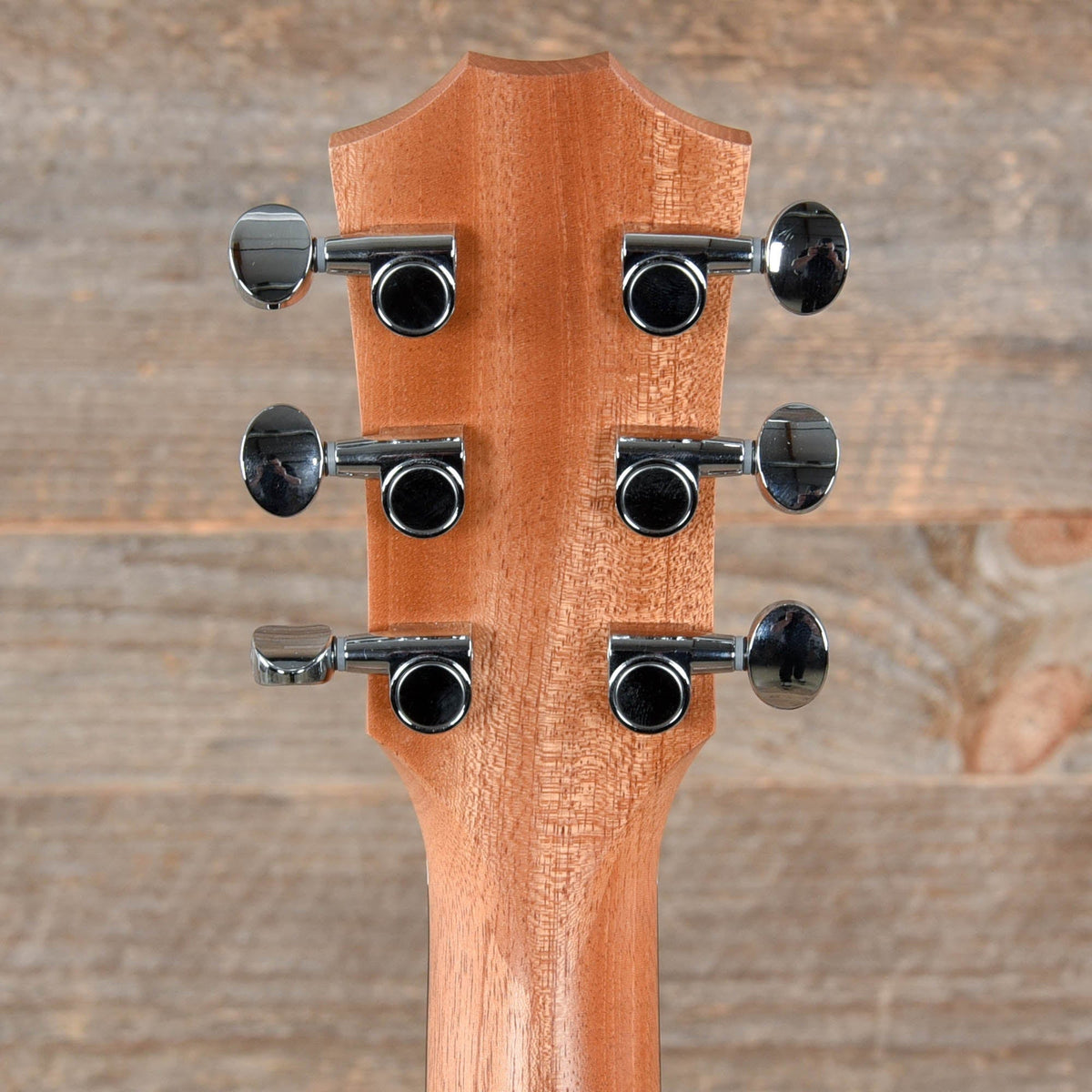 Taylor GS Mini-e Koa LEFTY Natural w/ES-B & Gig Bag - View 7 | MusicMarket