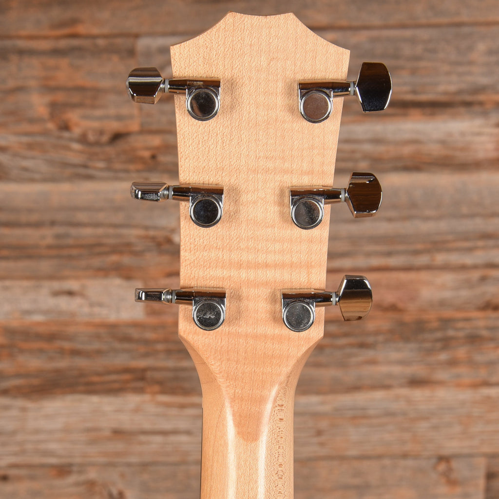 Taylor 110e Natural 2019 - View 7 | MusicMarket