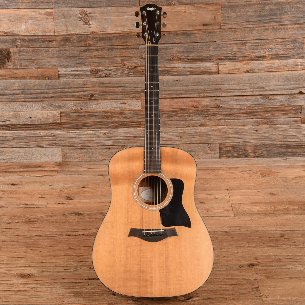 Taylor 110e Natural 2019 - View 4 | MusicMarket