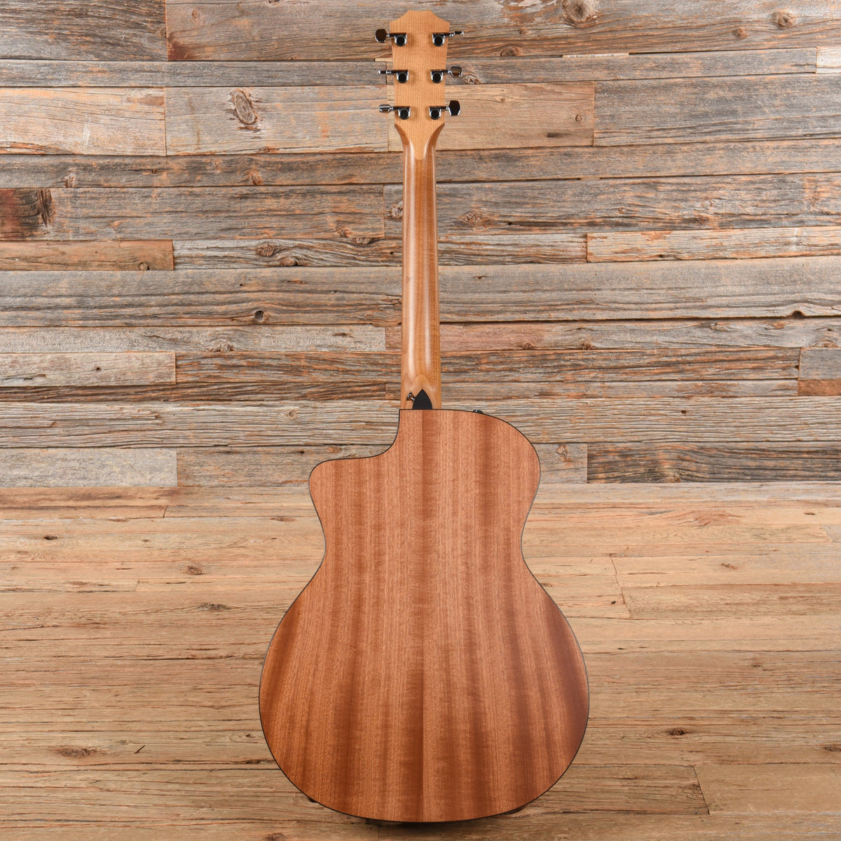 Taylor 114ce Natural 2024 - View 5 | MusicMarket