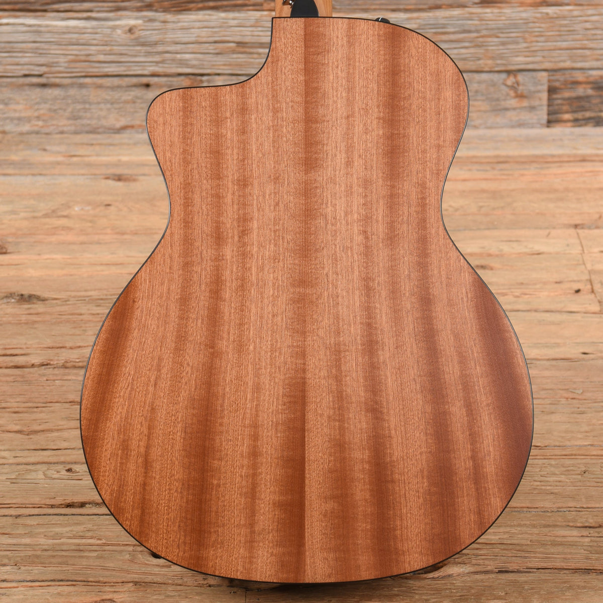 Taylor 114ce Natural 2024 - View 3 | MusicMarket