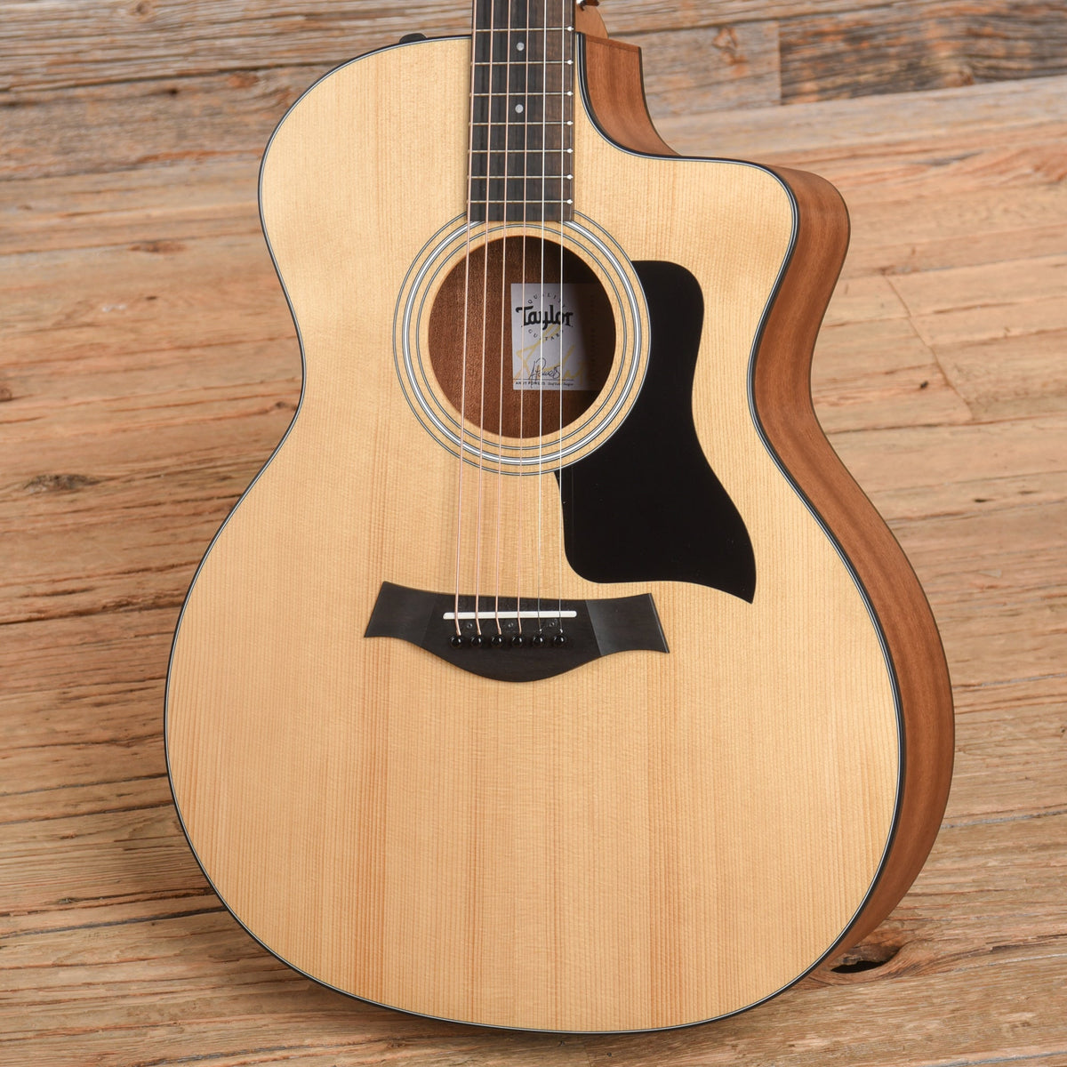 Taylor 114ce Natural 2024 - View 2 | MusicMarket