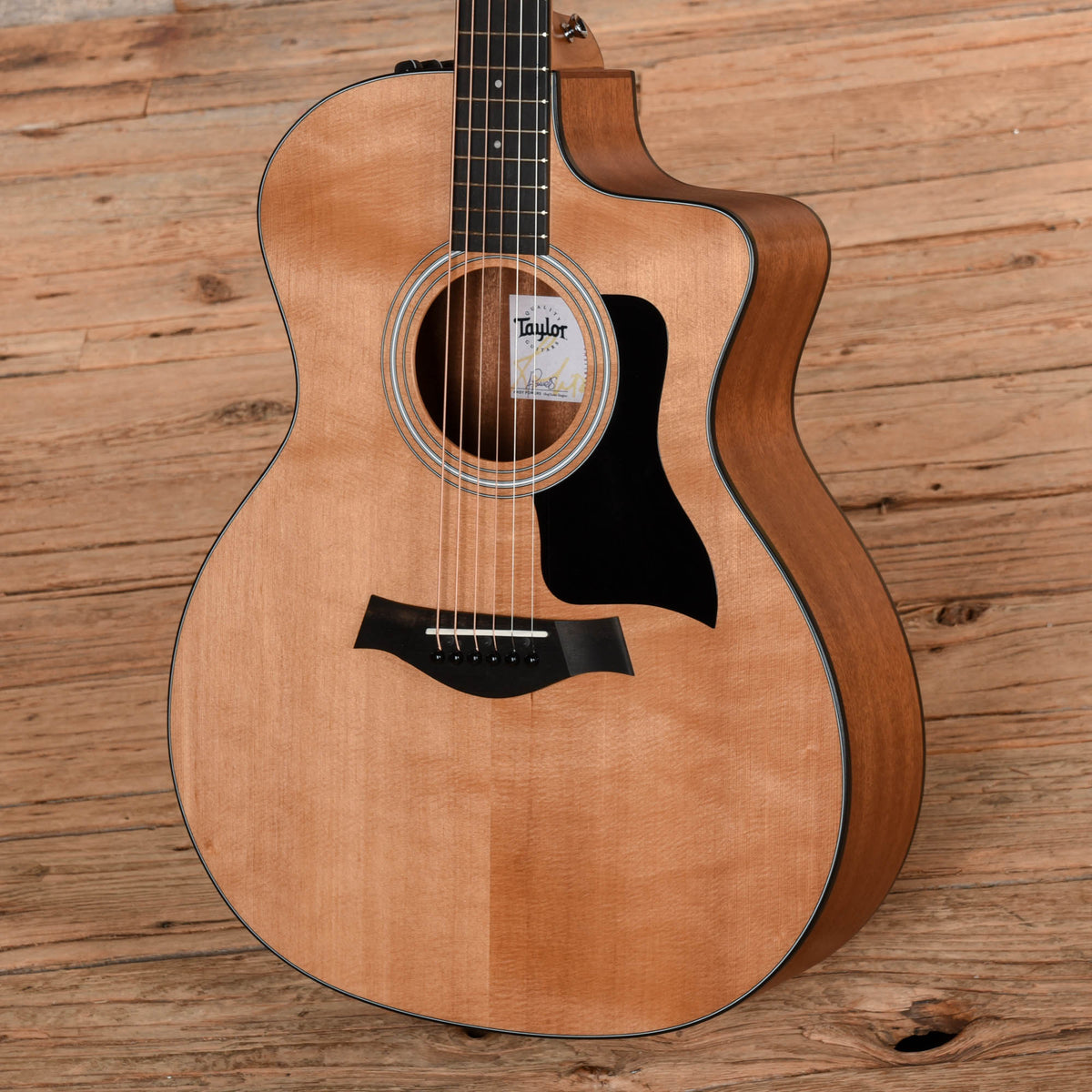 Taylor 114ce Natural 2024 - View 2 | MusicMarket