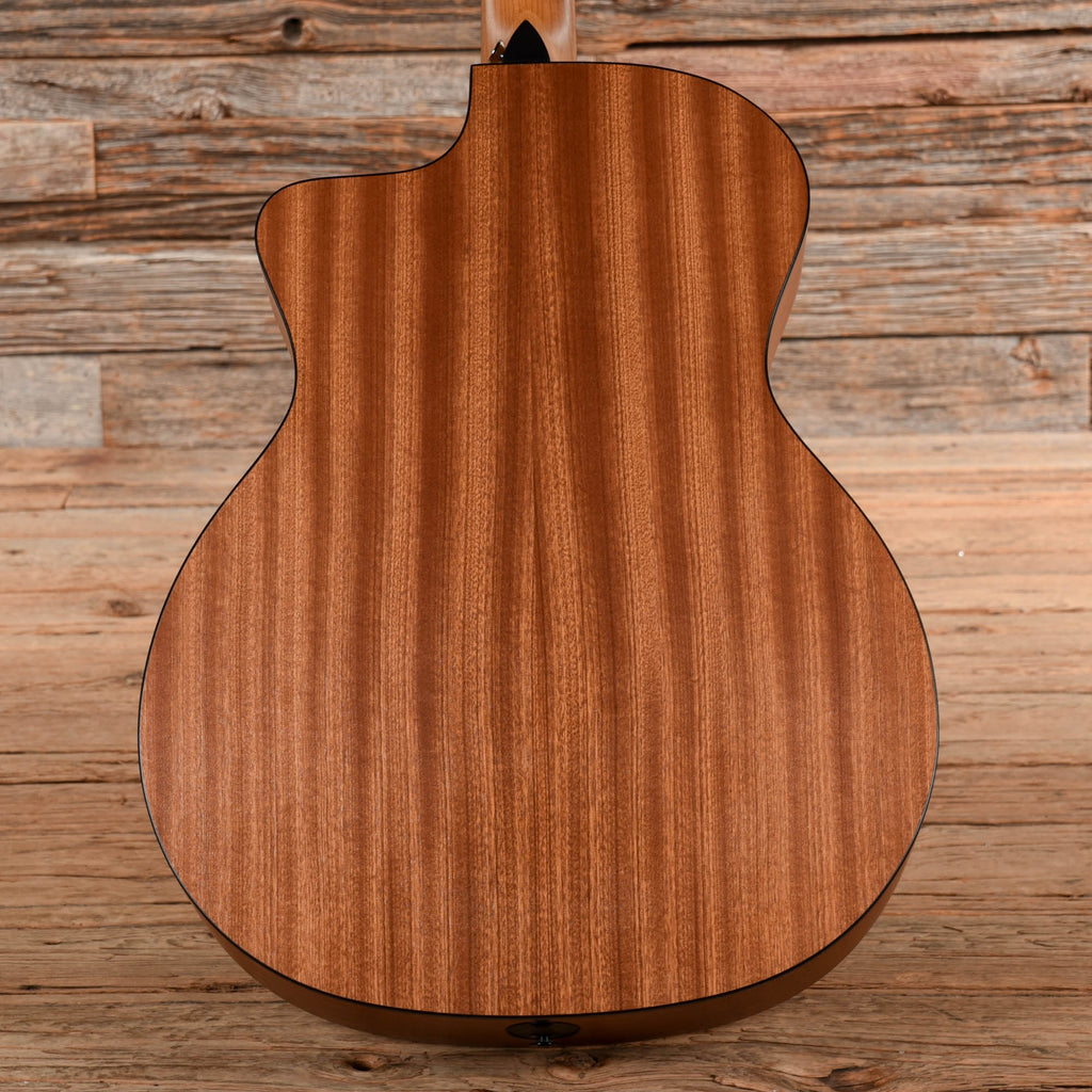 Taylor 114ce Natural 2024 - View 3 | MusicMarket