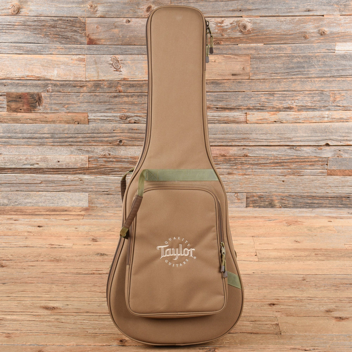 Taylor 114e Natural 2022 LEFTY - View 9 | MusicMarket