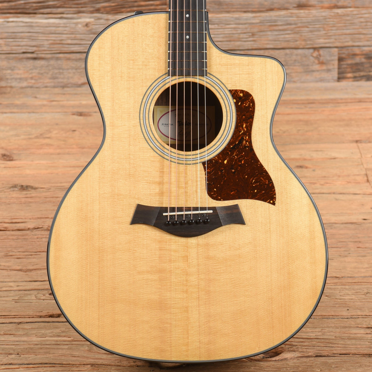 Taylor 214ce Plus Natural 2022 - MusicMarket