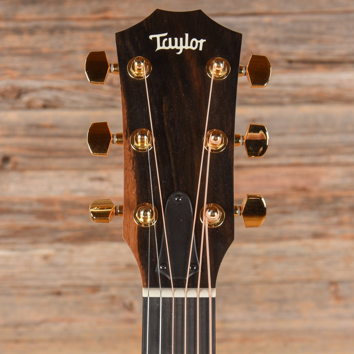 Taylor 224ce-DLX Sunburst 2023 LEFTY - View 6 | MusicMarket