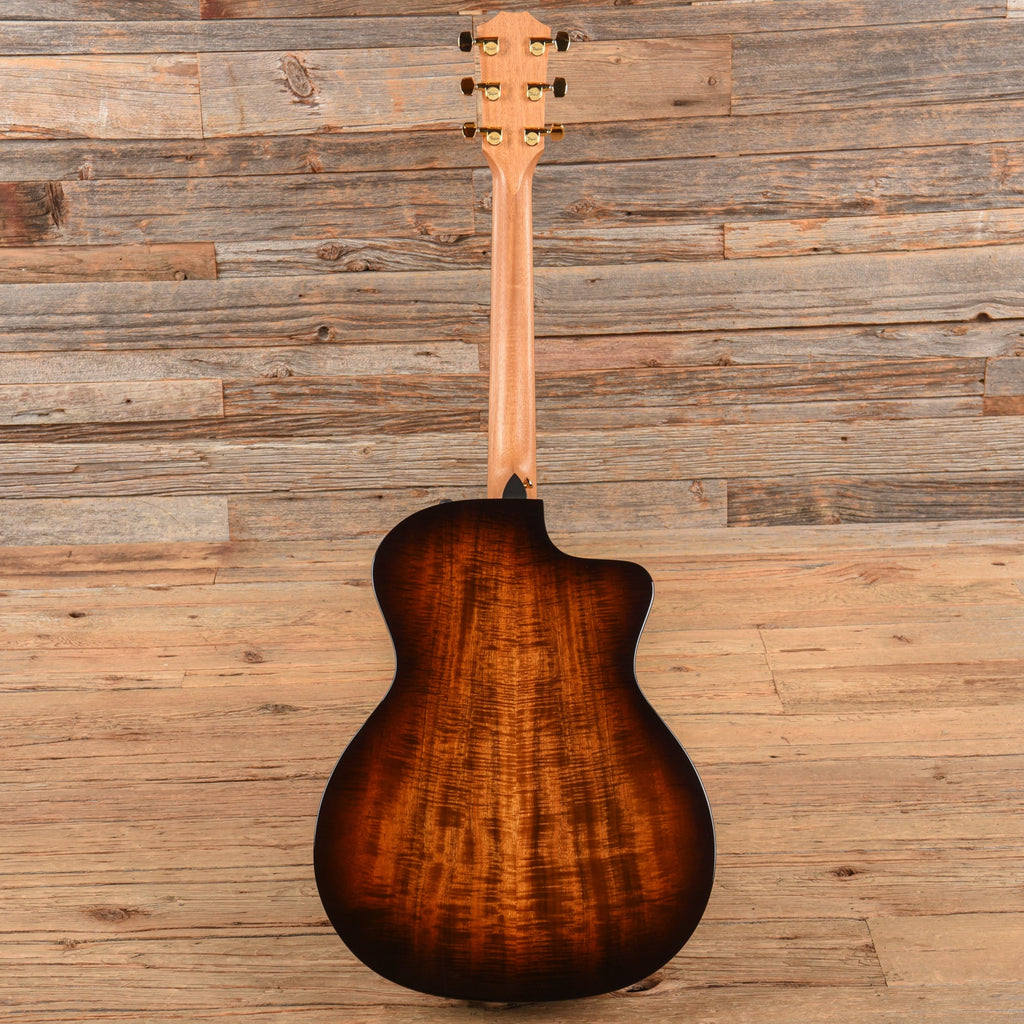 Taylor 224ce-DLX Sunburst 2023 LEFTY - View 5 | MusicMarket