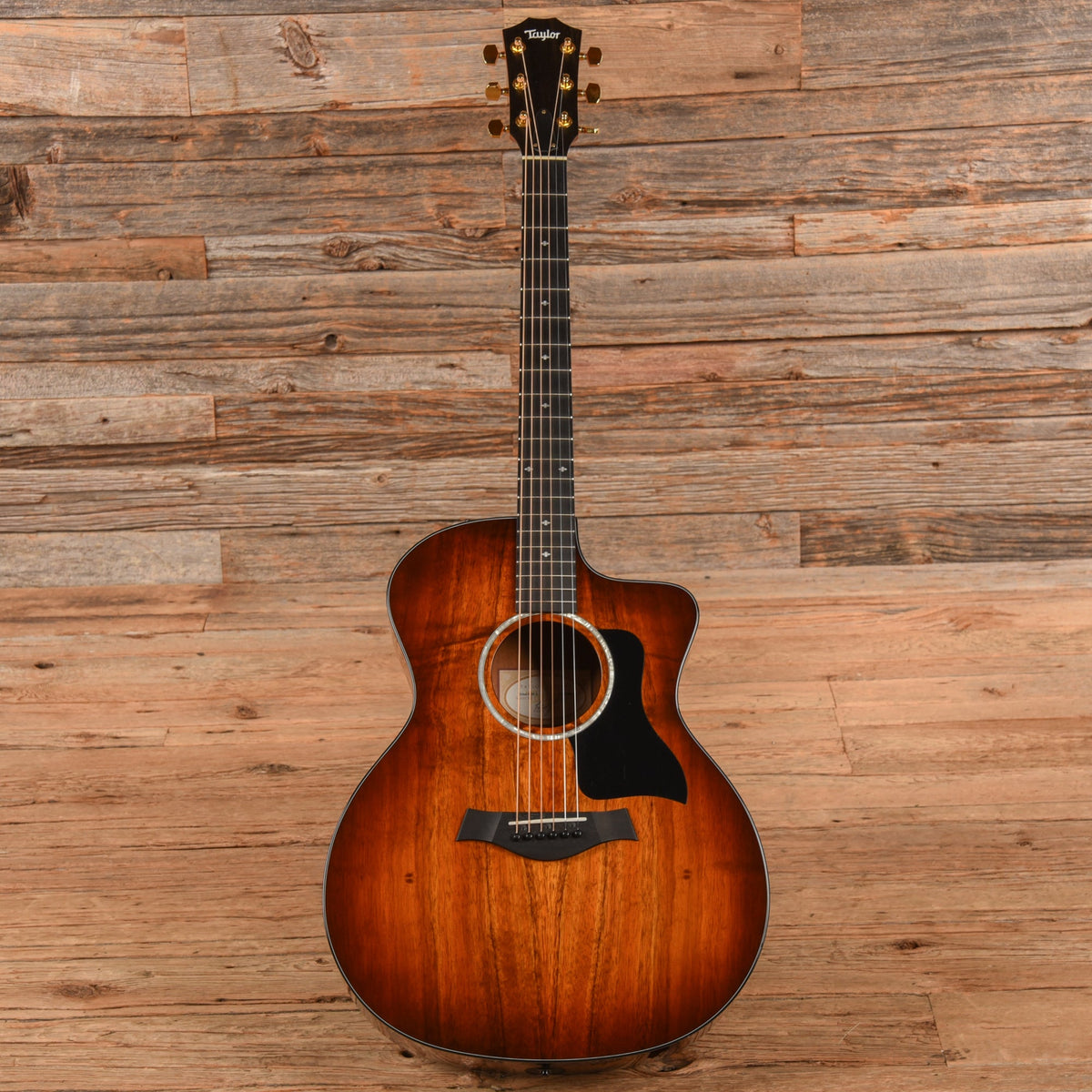 Taylor 224ce-K DLX Shaded Edge Burst 2020 - View 4 | MusicMarket