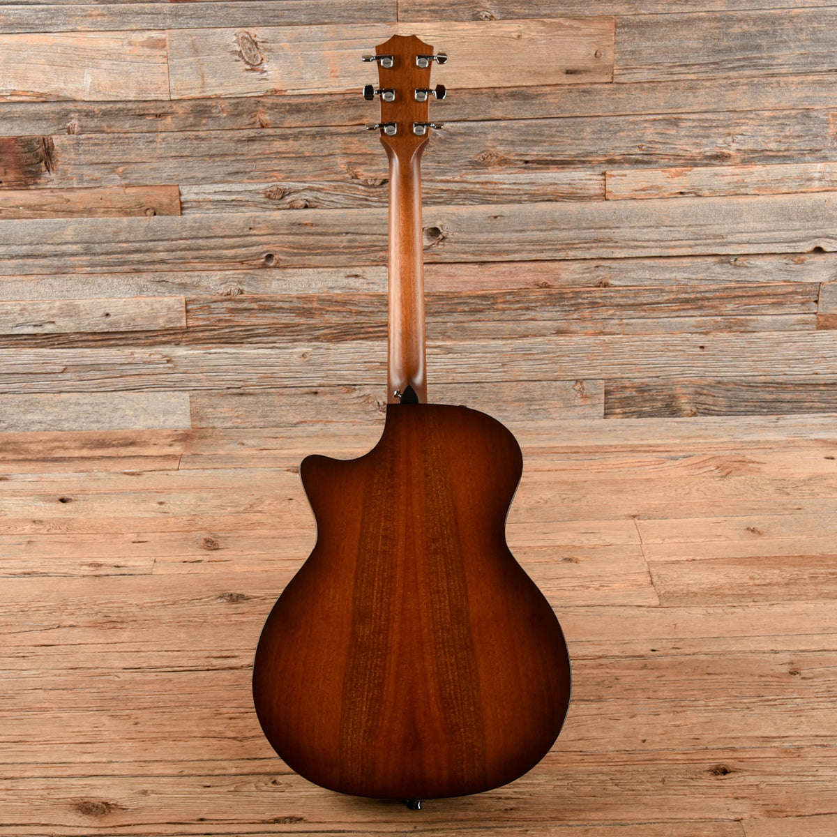 Taylor 514ce with V-Class Bracing Shaded Edgeburst 2022 - View 5 | MusicMarket