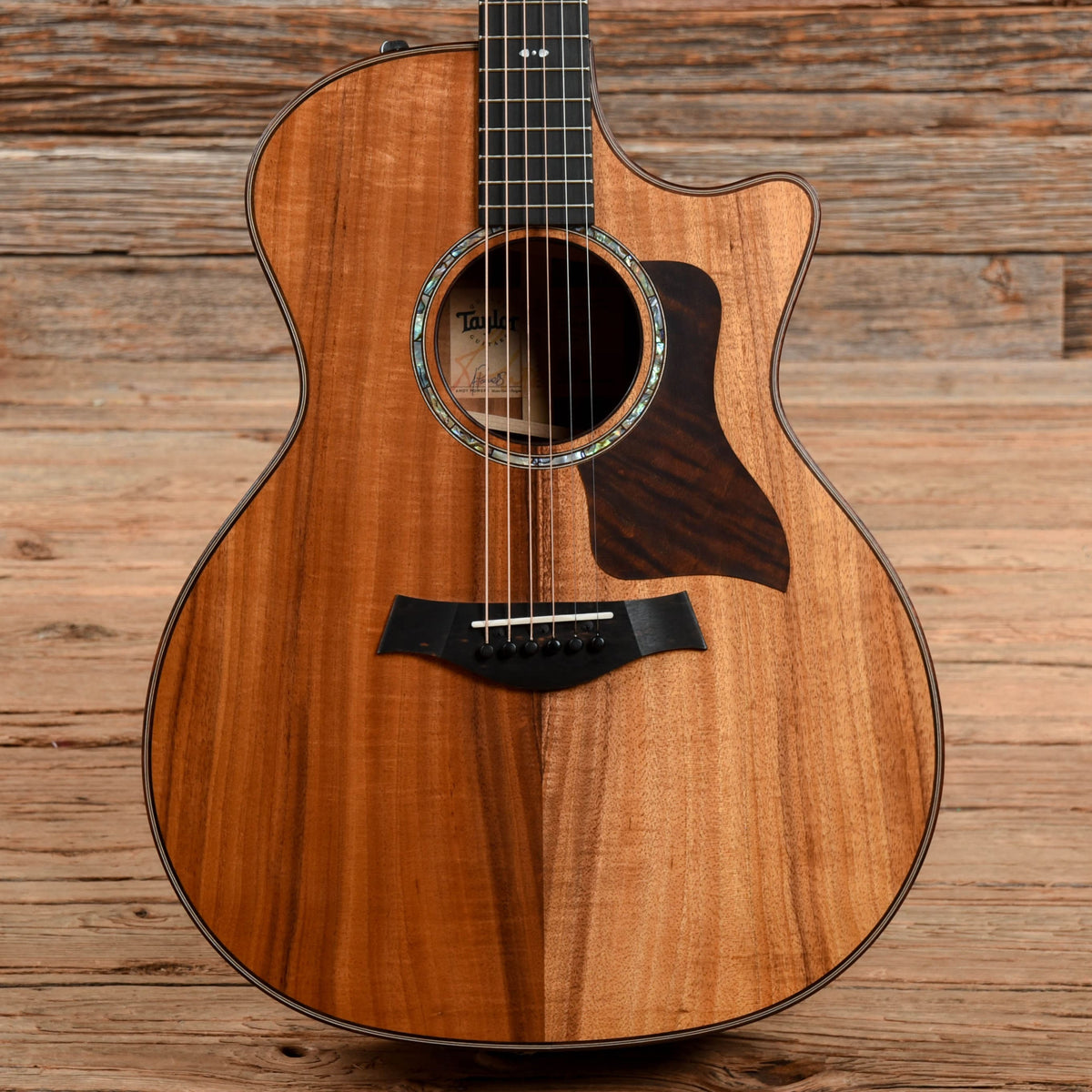 Taylor 724ce Grand Auditorium Hawaiian Koa Natural ES2 - MusicMarket