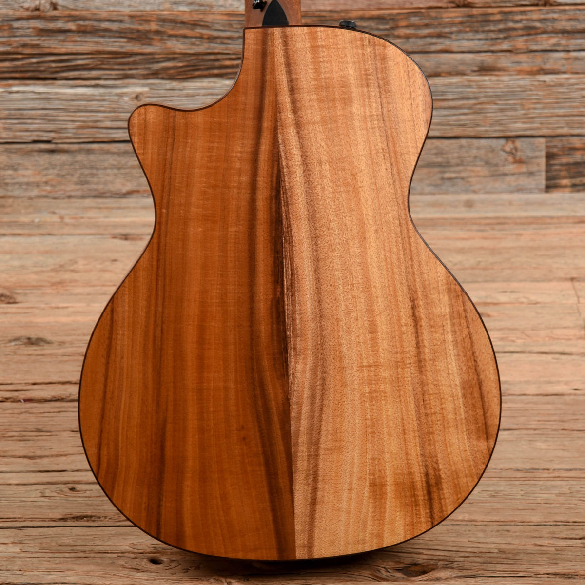 Taylor 724ce Grand Auditorium Hawaiian Koa Natural ES2 - View 2 | MusicMarket