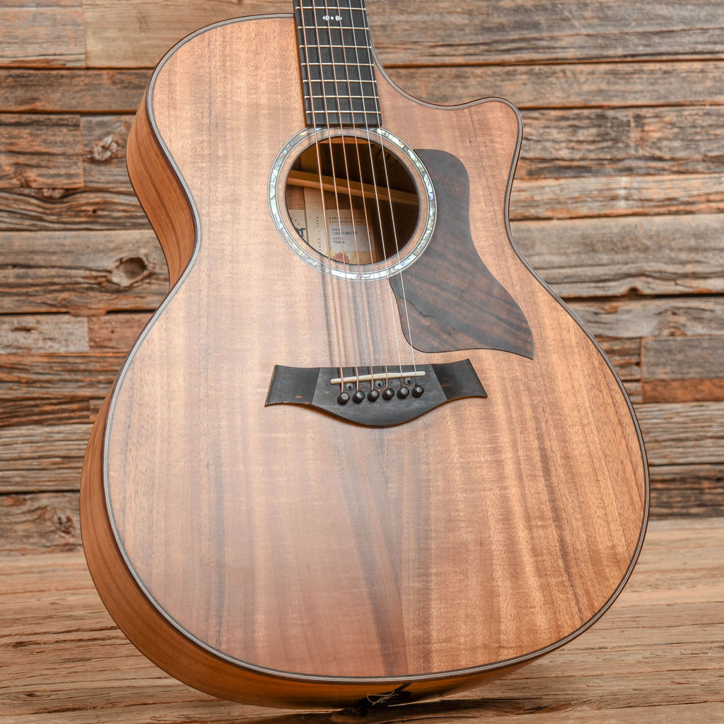 Taylor 724ce Grand Auditorium Hawaiian Koa Natural ES2 - View 8 | MusicMarket