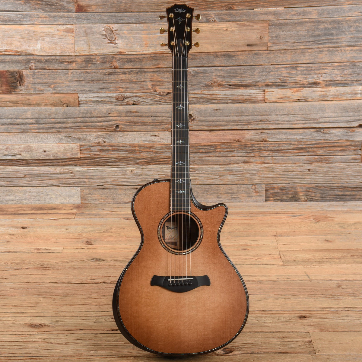 Taylor Builder's Edition 912ce Honey Burst 2023 - View 4 | MusicMarket