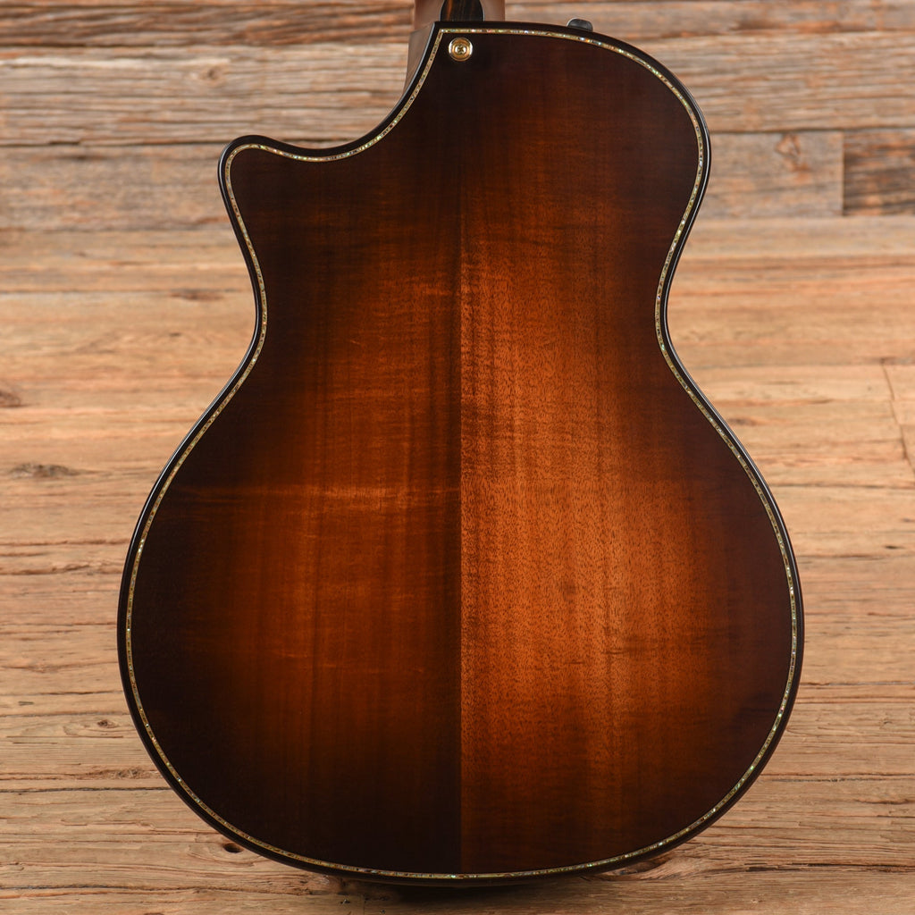 Taylor Builder's Edition K14ce Natural 2018 - View 3 | MusicMarket