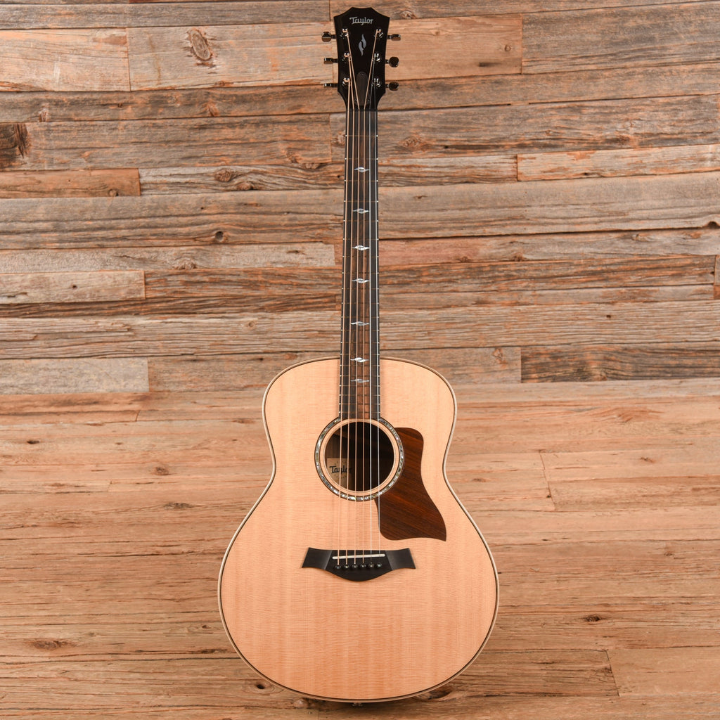 Taylor GT811 Natural 2022 - View 4 | MusicMarket