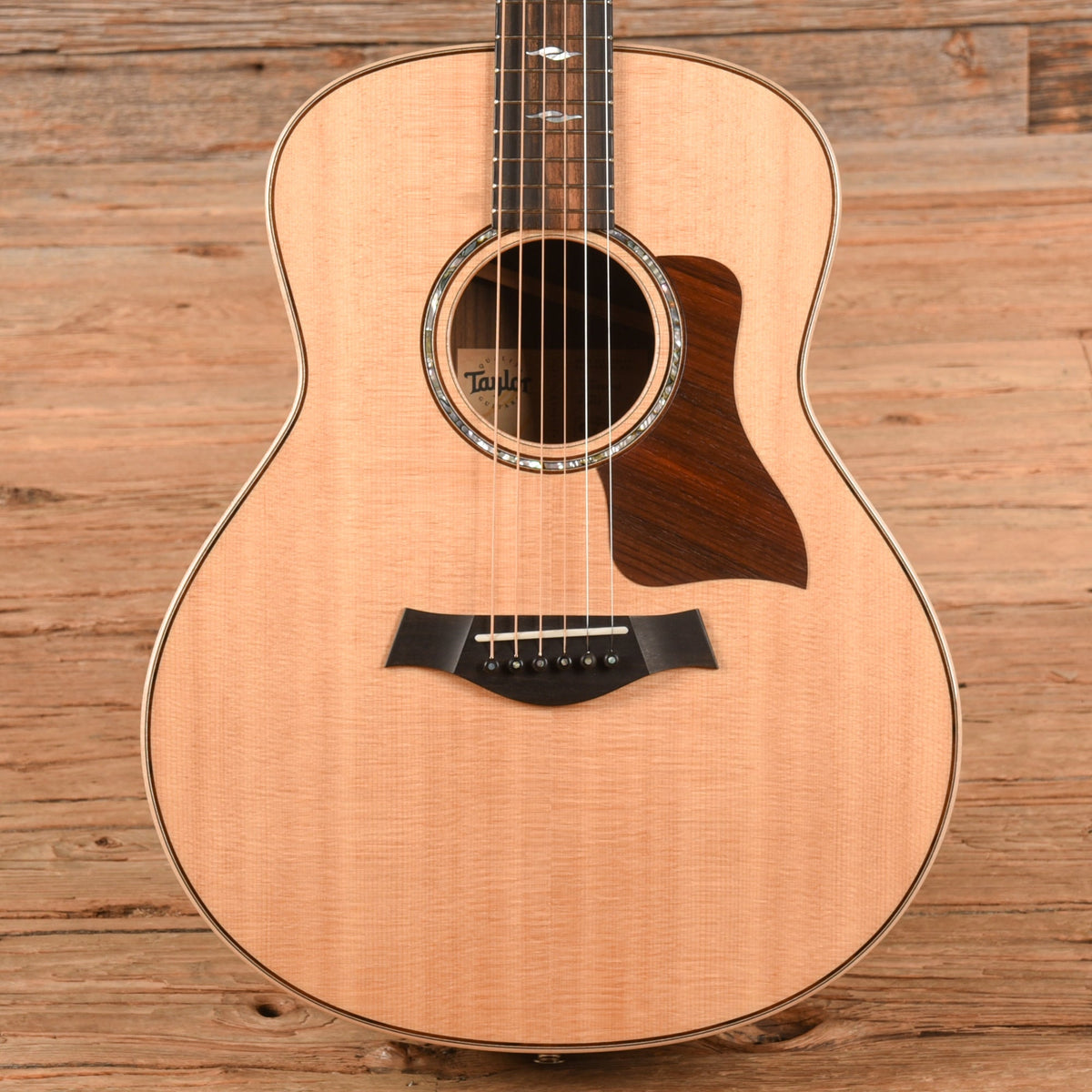 Taylor GT811 Natural 2022 - MusicMarket