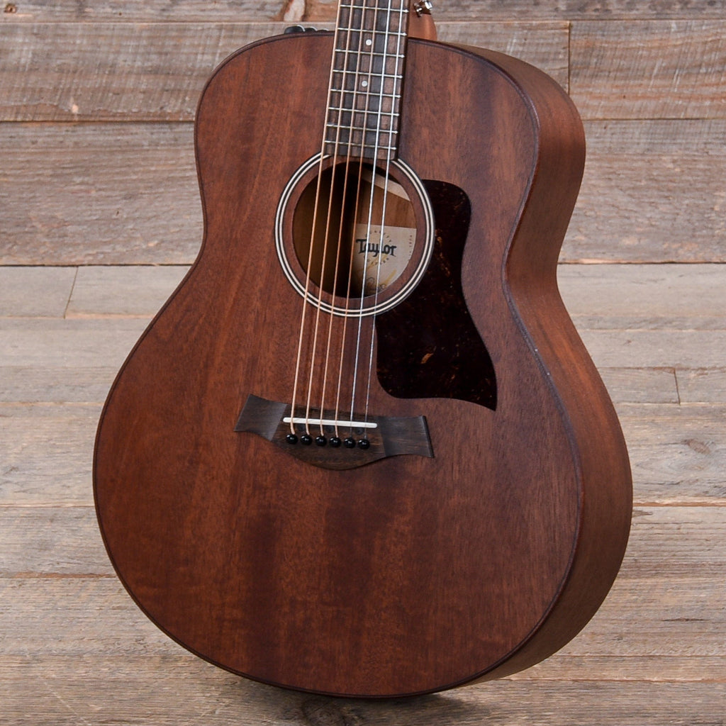 Taylor GTe Mahogany Natural ES2 - View 2 | MusicMarket