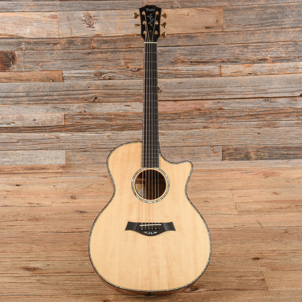 Taylor Limited Edition Koa GA Natural 2008 - View 4 | MusicMarket