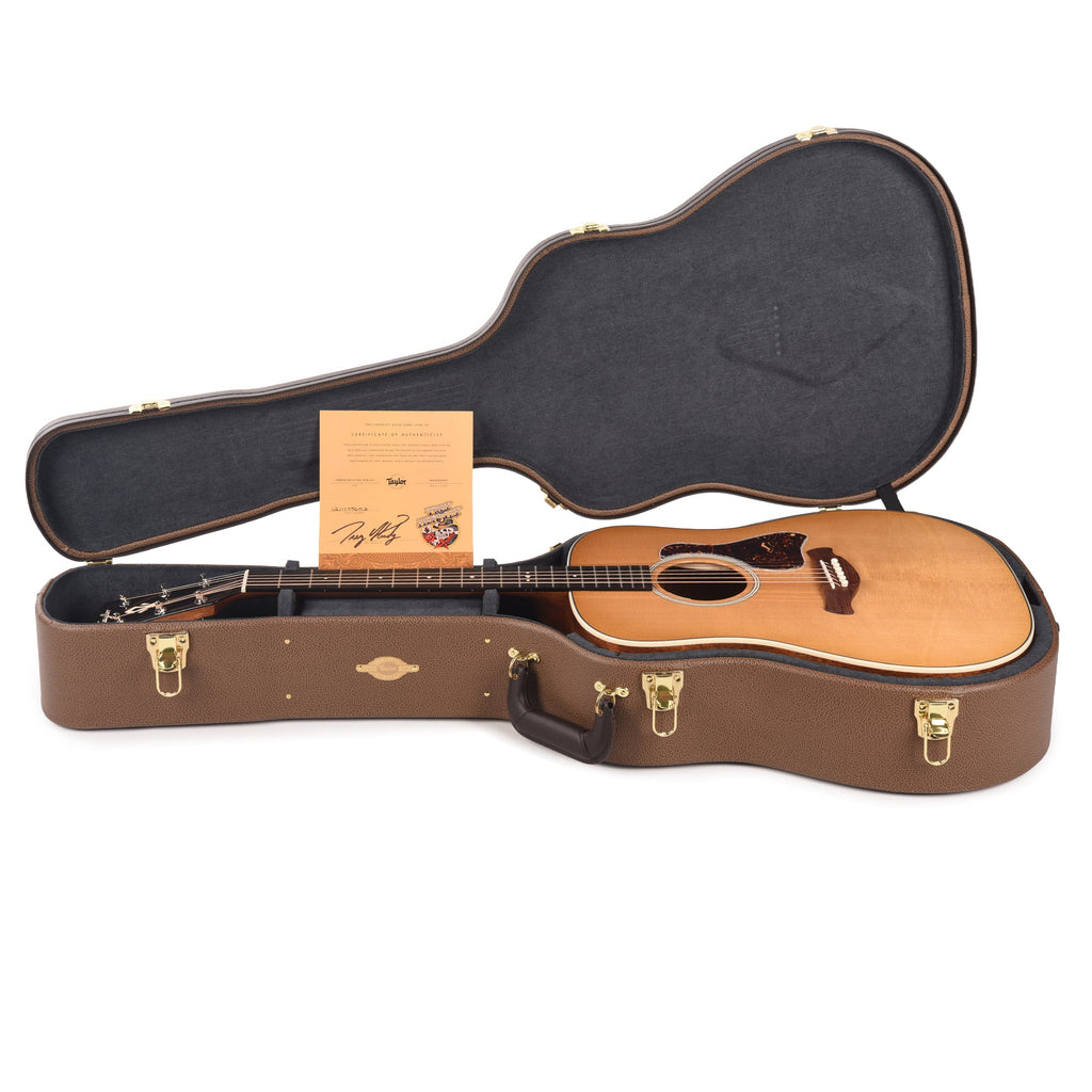 Taylor Special Edition Gold Label Trey Hensley 510e Torrefied Spruce/Mahogany Antique Blonde - View 8 | MusicMarket
