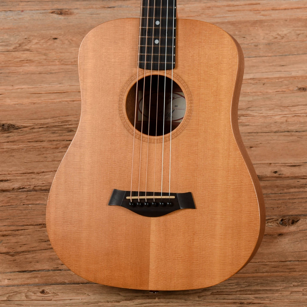 Taylor 305 Baby Taylor Acoustic Guitar Natural 2005 - View 2 | MusicMarket