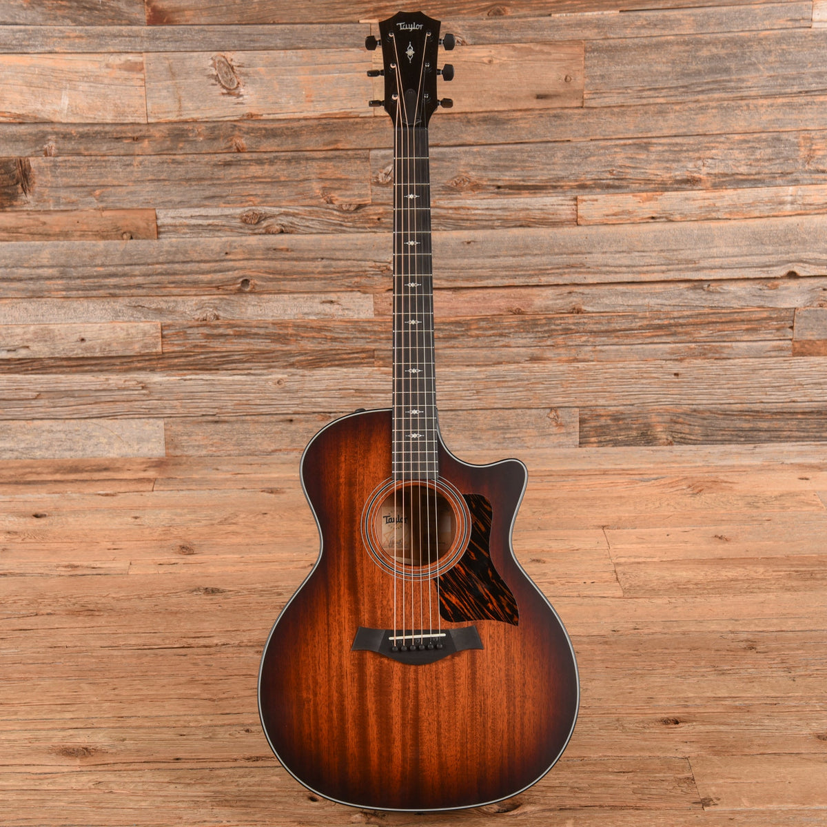 Taylor 324ce Shaded Edge Burst 2024 - View 4 | MusicMarket