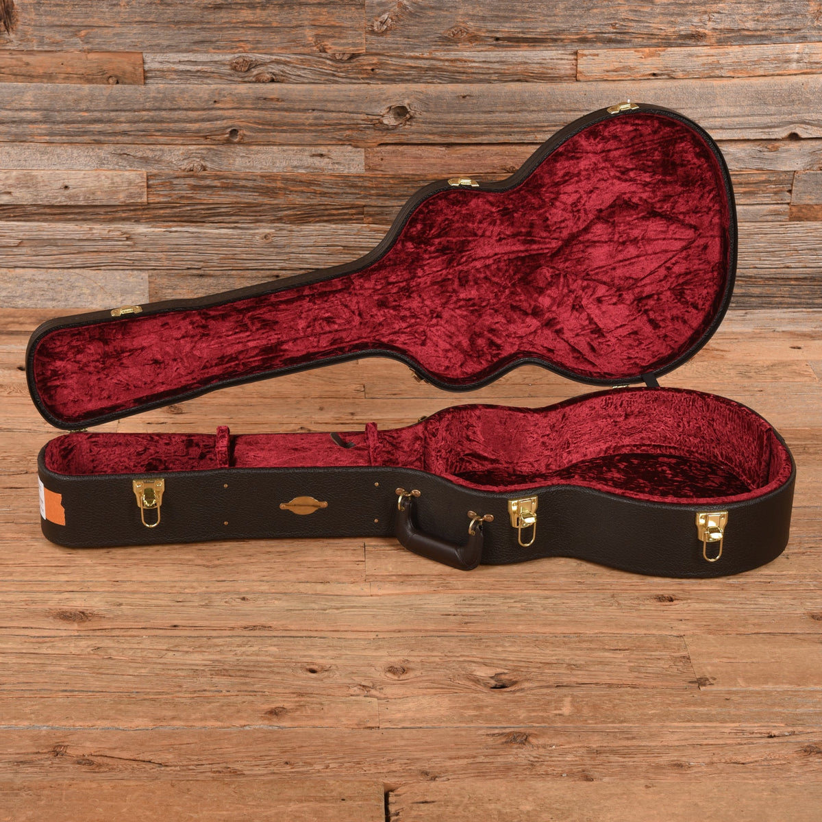 Taylor 324ce Shaded Edge Burst 2024 - View 9 | MusicMarket