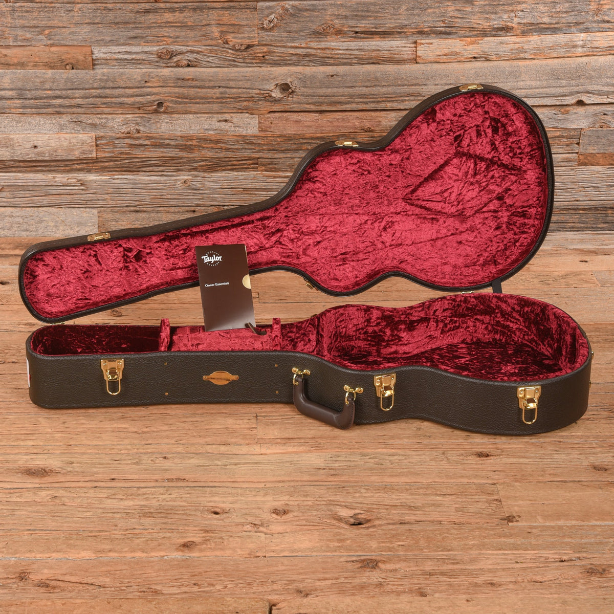 Taylor 414ce-R Natural 2021 LEFTY - View 9 | MusicMarket