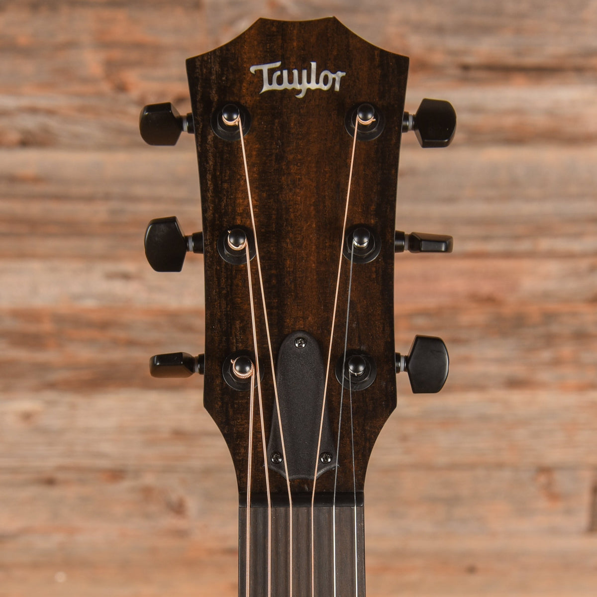 Taylor American Dream AD22E Sunburst 2021 - View 6 | MusicMarket