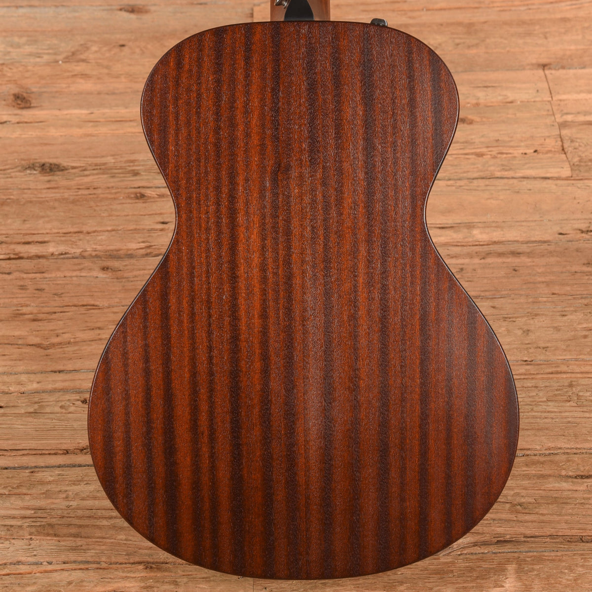 Taylor American Dream AD22E Sunburst 2021 - View 3 | MusicMarket