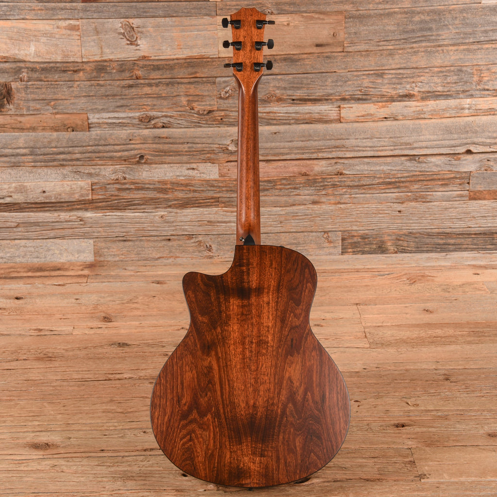 Taylor 326CE Baritone-6 LTD Sunburst 2021 - Zac Brown - View 5 | MusicMarket