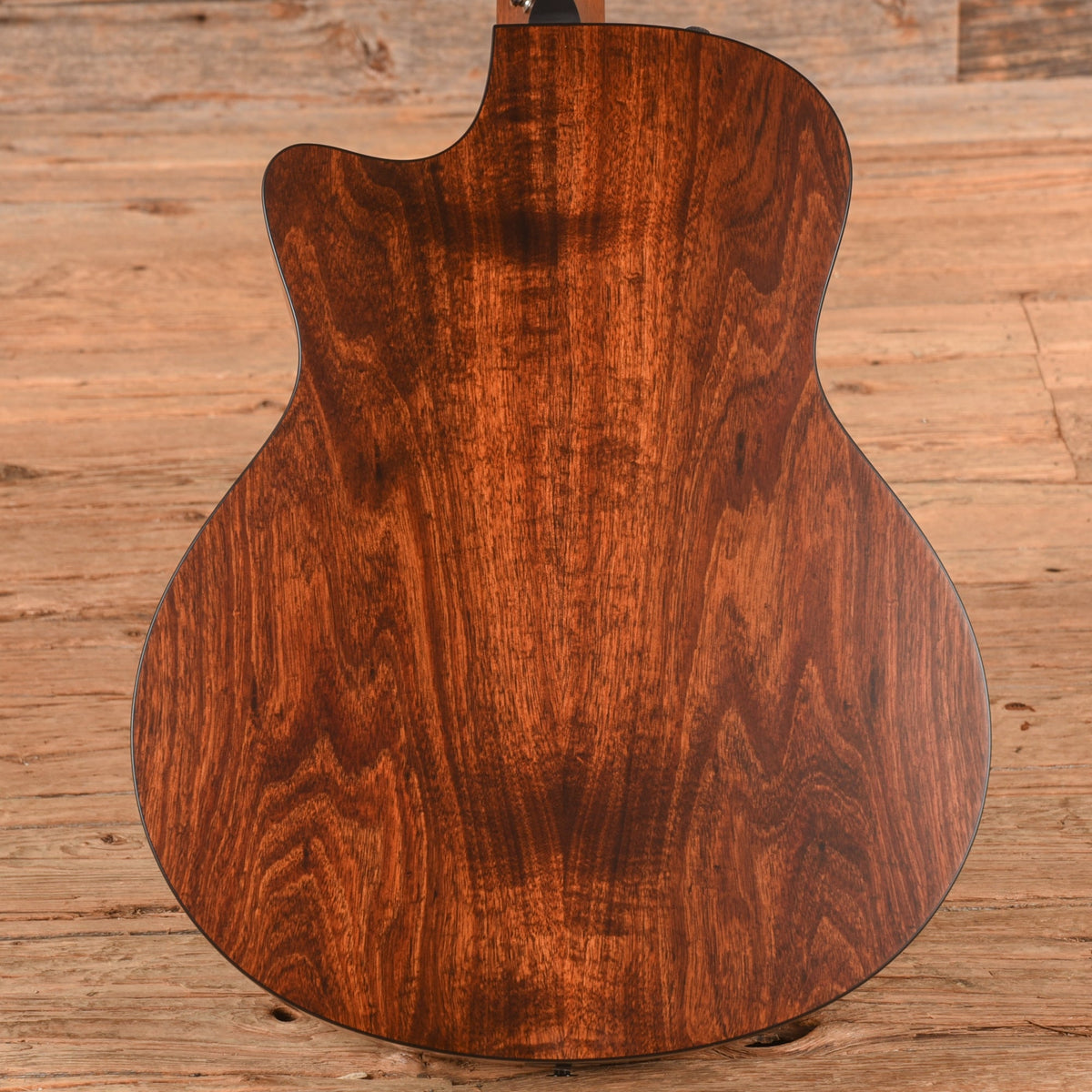 Taylor 326CE Baritone-6 LTD Sunburst 2021 - Zac Brown - View 3 | MusicMarket