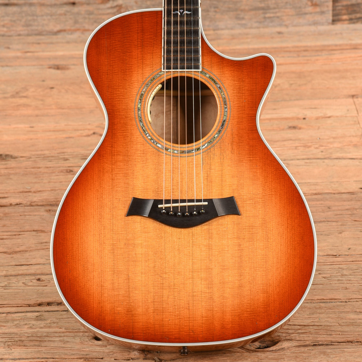 Taylor 612 Custom w/OHSC Sunburst - John Oates - MusicMarket