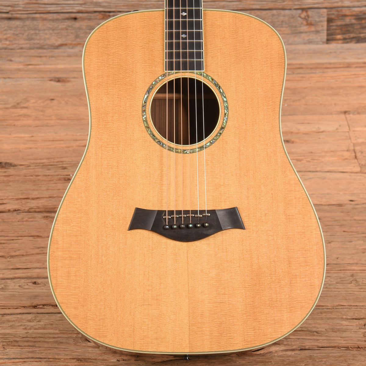 Taylor Baritone Natural - Zac Brown - MusicMarket