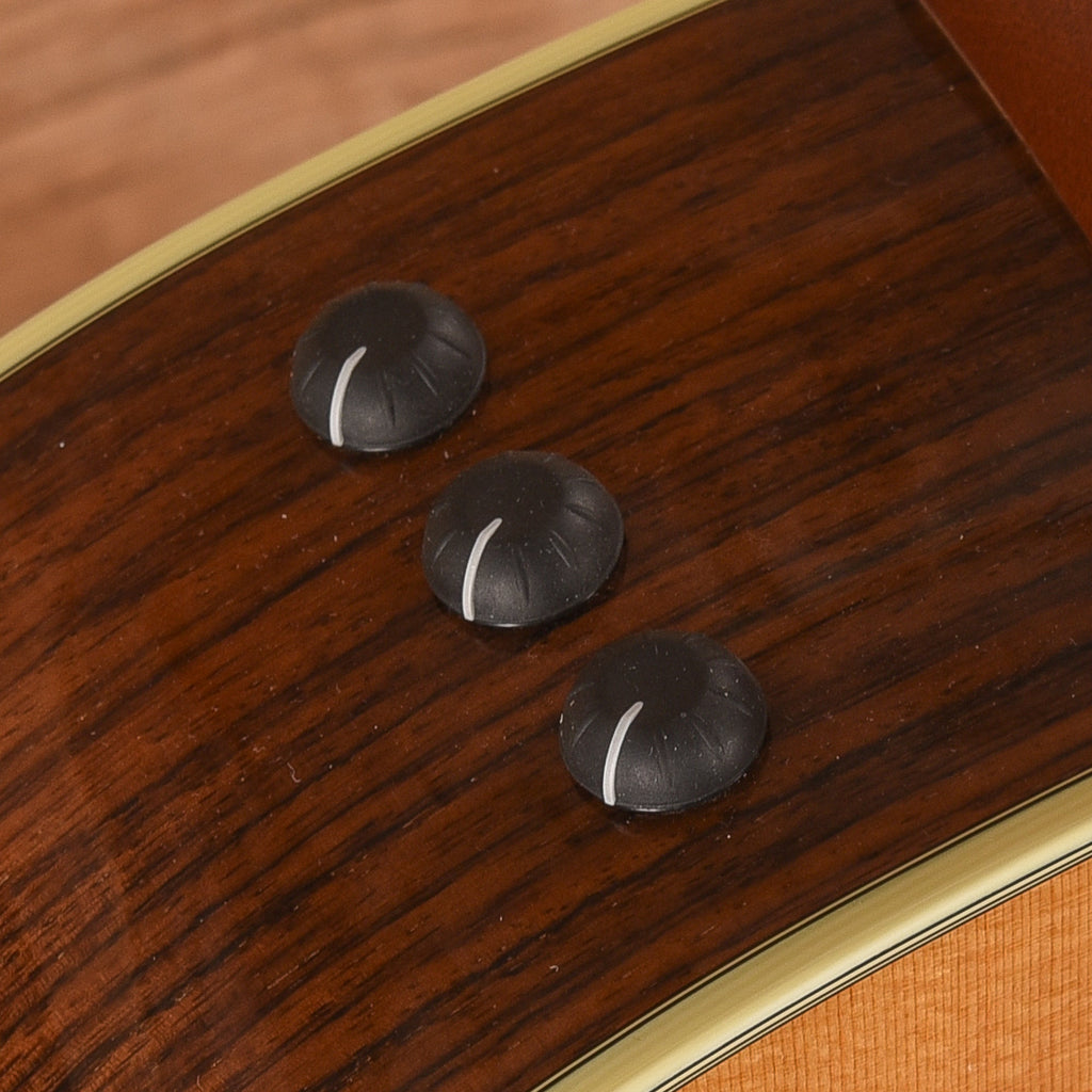 Taylor Baritone Natural - Zac Brown - View 10 | MusicMarket