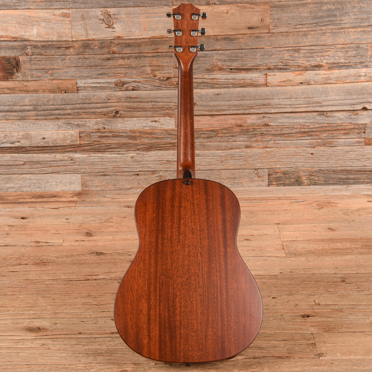 Taylor Builder's Edition 517 2018 - Zac Brown - View 5 | MusicMarket