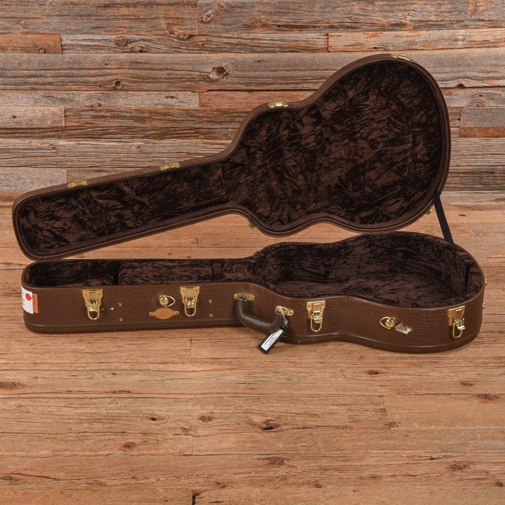 Taylor GT8 Natural 2019 - Zac Brown - View 9 | MusicMarket