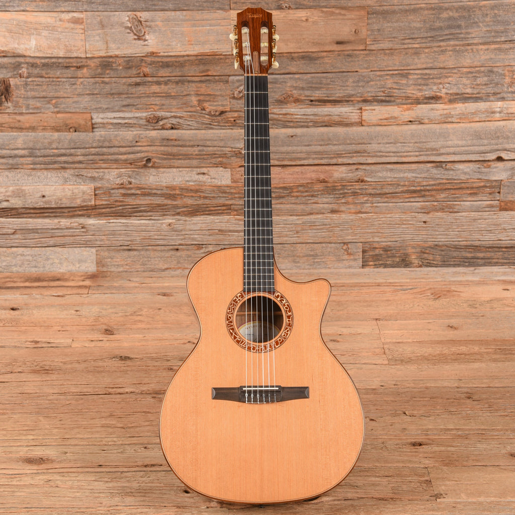 Taylor NSGA Natural 2011 - Zac Brown - View 4 | MusicMarket