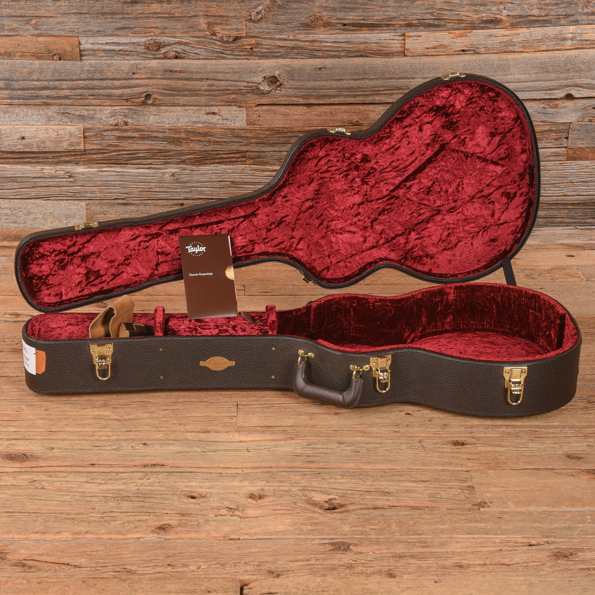 Taylor NSGA Natural 2011 - Zac Brown - View 9 | MusicMarket