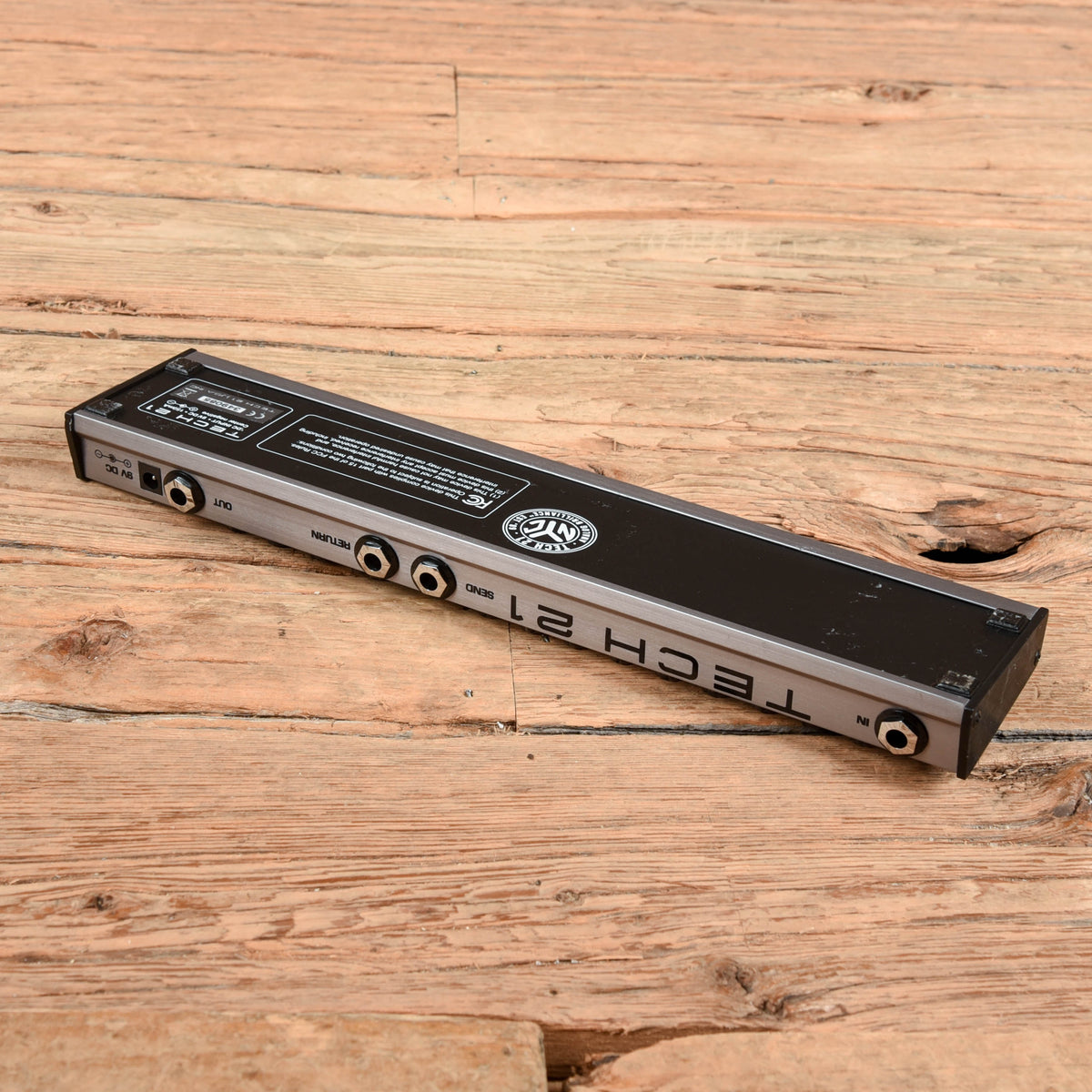 Tech 21 Fly Rig 5 V2 - View 2 | MusicMarket