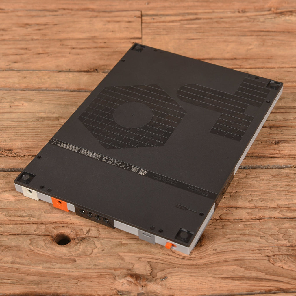Teenage Engineering EP-133 K.O. II Sampler 128MB - View 2 | MusicMarket