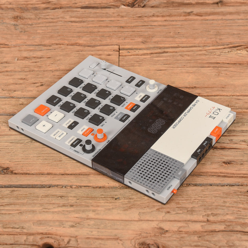Teenage Engineering EP-133 KO II - View 2 | MusicMarket