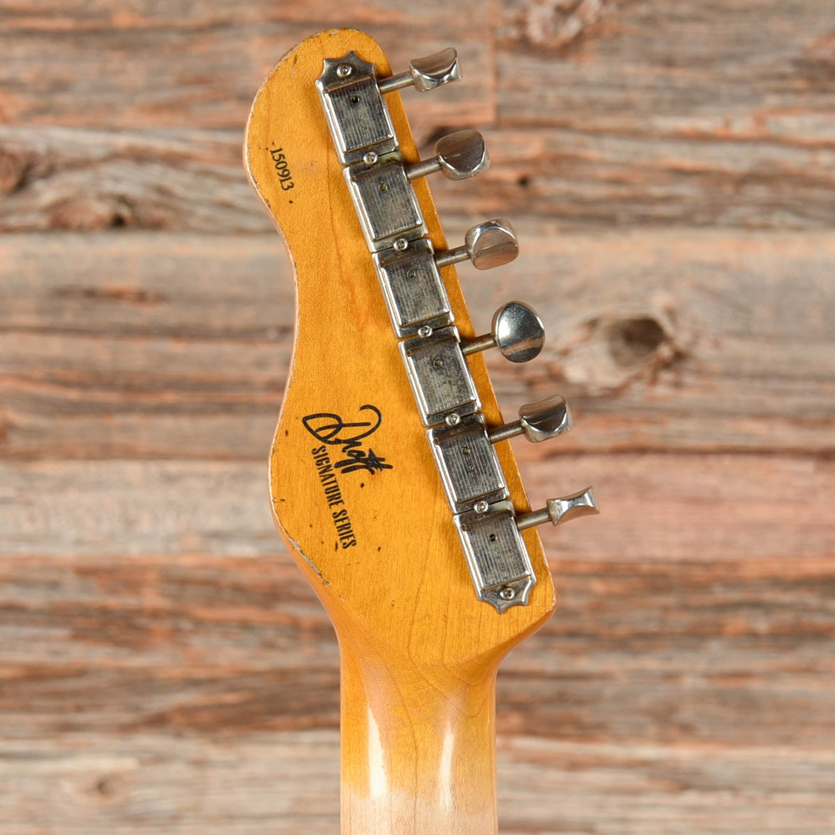 TMG Scarlett Nigel Hendroff Signature Sunburst 2013 - View 7 | MusicMarket
