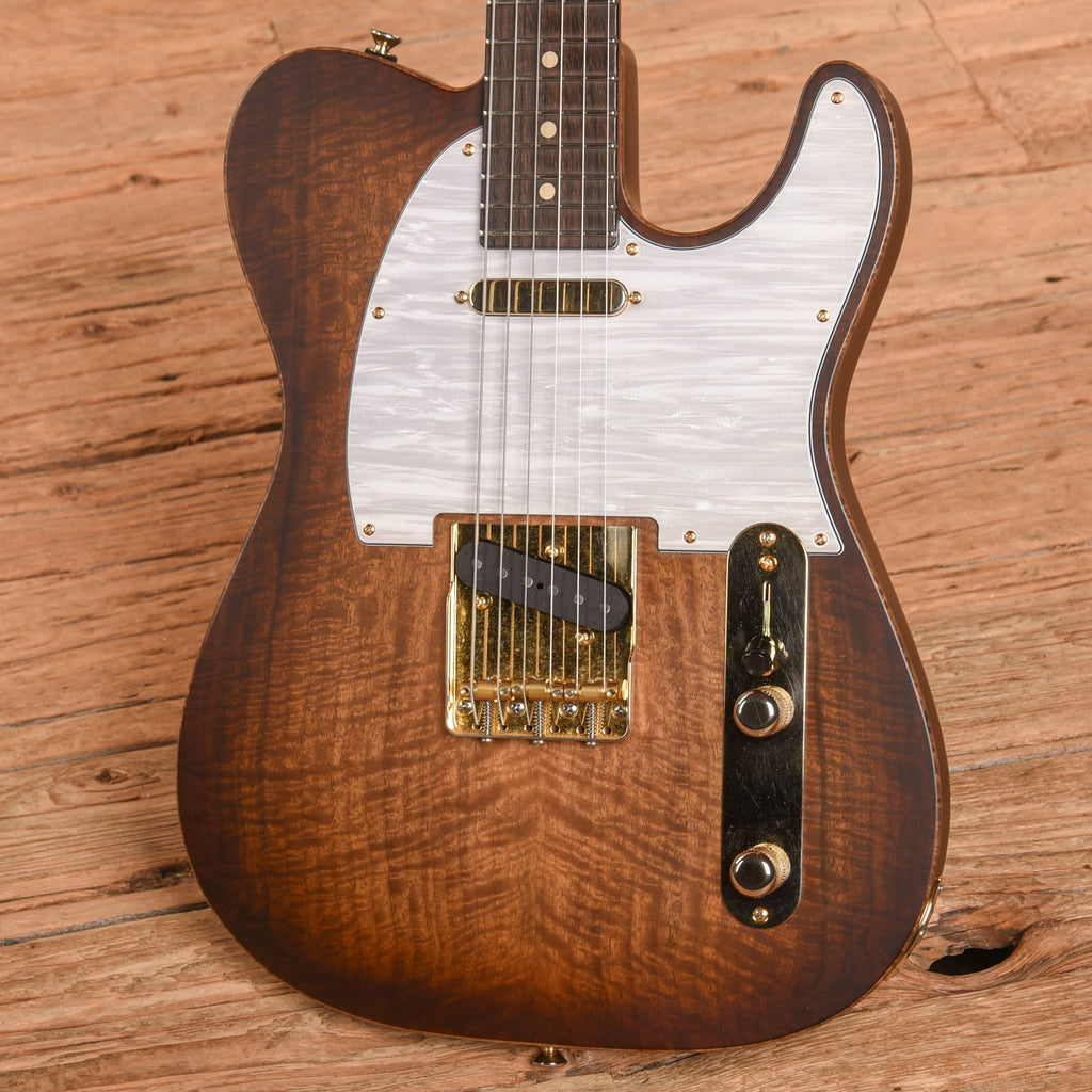 Tom Anderson Top T Icon Walnut 2023 - View 2 | MusicMarket