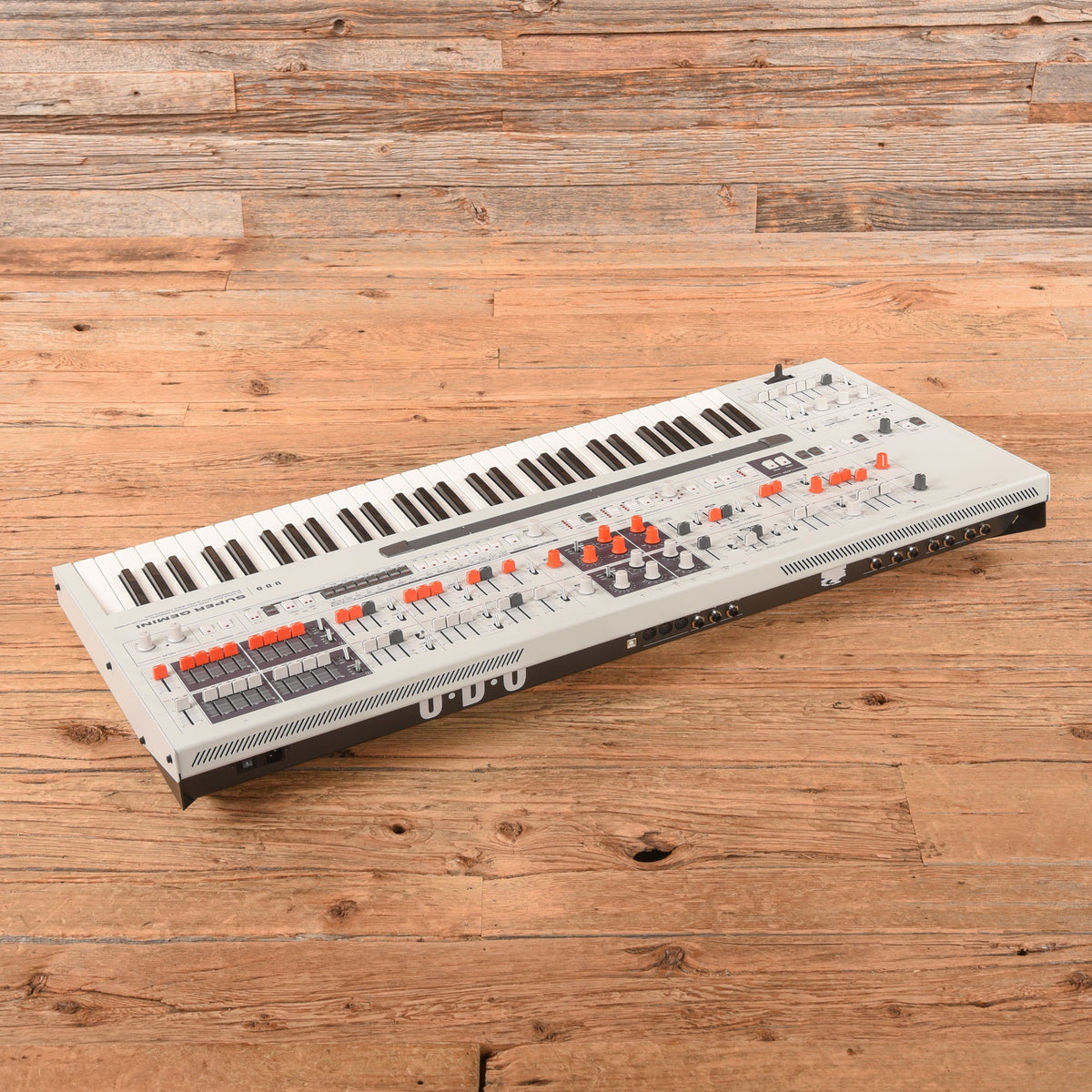 UDO Super Gemini Polyphonic Bi-timbral Analog-Hybrid Synthesizer - View 2 | MusicMarket