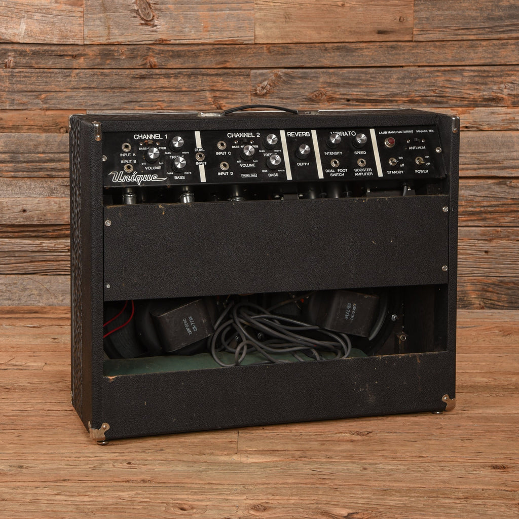 Unique 26R 2x10" Guitar Combo Amp - View 2 | MusicMarket